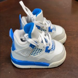 Jordan Retro 4 Military Blue size 2c